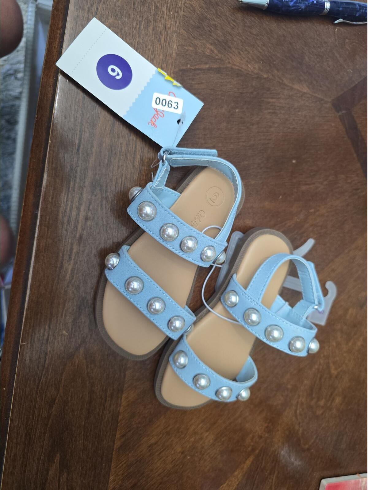 Size 6 Brand New Toddler Sandal From Target Item 63 Bin 9